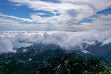 Fototapeta premium The beautiful natural scenery of Laoshan Mountain in Qingdao