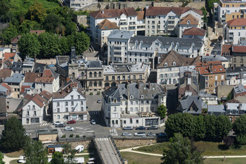 Fototapeta na wymiar vue aérienne de Meulan dans les Yvelines en France