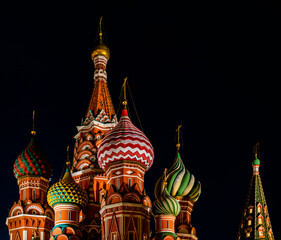 Fototapeta na wymiar The Cathedral of Vasily the Blessed at night Moscow.