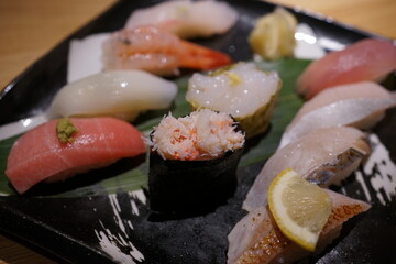 Japanese Food, Nigiri Sushi with Wasabi - 日本料理 握り 寿司	