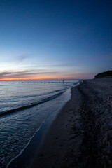 Zachód słońca na plaży nad Bałtykiem