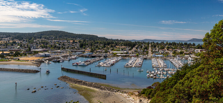 Waterfront from Cape Sante Park - Panorama