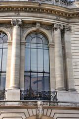 Obraz premium Architectural details of famous Petit Palais (Small Palace) - the former exhibition pavilion of the World Exhibition, held in Paris in 1900. Paris, France.