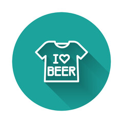 Obraz premium White line Beer T-shirt icon isolated with long shadow background. Green circle button. Vector