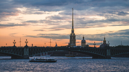 Obraz premium Sunset over Neva river, Saint Petersburg, Russia