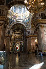 Fototapeta na wymiar Dedicated to Saint Isaac of Dalmatia, a patron saint of Peter the Great. Saint Isaac's Cathedral was originally built as a cathedral but was turned into a museum by the Soviet government in 1931.