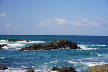 Fototapeta na wymiar 日本海の綺麗な海と青空