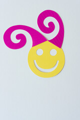 smiley with spiral party horns - obrazy, fototapety, plakaty