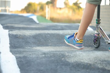 Obraz premium person running on the road
