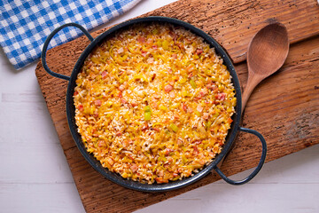 Paella bacon and leeks. Traditional Spanish paella tapa recipe.