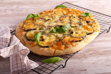 Zucchini and cheese pizza
