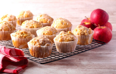 Apple streusel topping cakes