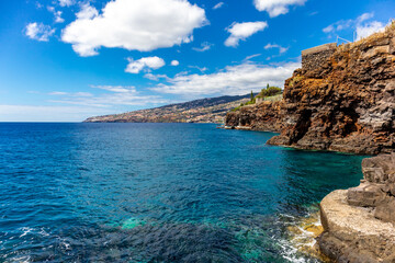Fototapeta na wymiar Unterwegs am Flughafen von Funchal auf der Azoreninsel Madeira - Portugal