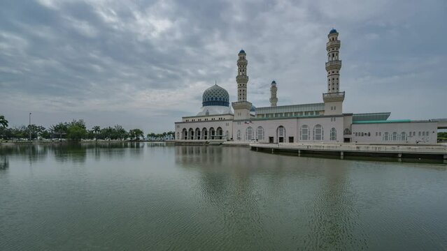Cloudy timelapse of Masjid Bandaraya Likas or Likas Mosque in Kota Kinabalu, Sabah