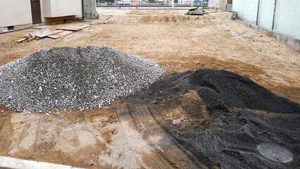 整地の準備をする住宅建設予定地