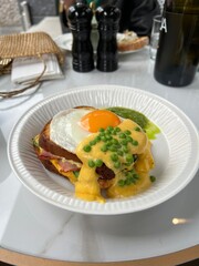 sandwich with egg and cheese