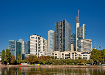 Fototapeta na wymiar Frankfurt skyline seen from the across the river Main