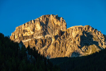 górski krajobraz lato dolomity
