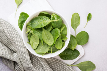 Fresh spinach leaves as ingredient for helthy food