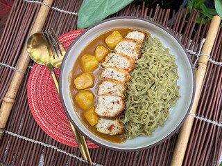 Garlic chicken and potato with curry sauce with Vegetable Noodles