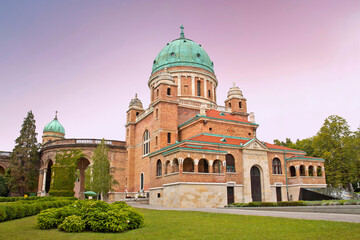 Fototapeta na wymiar famous Mirogoj and Church of Christ the King, Zagreb, Croatia