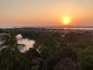 Fototapeta premium Beautiful sunset / sunrise in Asia (Myanmar, Burma, Thailand), wallpaper, background, Mergui Archipelago