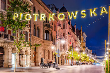 Miasto Łódź- widok na ulicę Piotrkowską.	 - obrazy, fototapety, plakaty