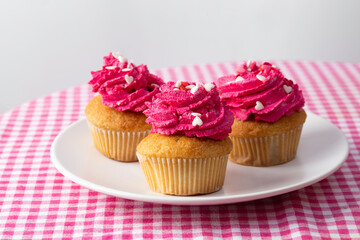 pink cupcakes for valentine's day