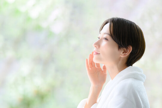 女性の横顔 の画像 566 171 件の Stock 写真 ベクターおよびビデオ Adobe Stock