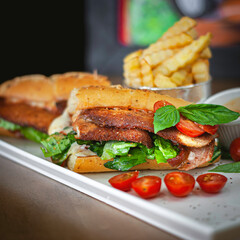 sandwich con milanesa de pollo