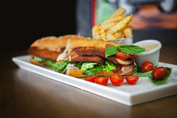 sandwich con milanesa de pollo