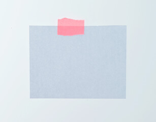 Single adhesive note against white background