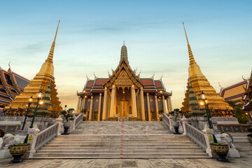 Fototapeta premium Temple of the Emerald Buddha or Wat Phra Kaew temple, Bangkok, Thailand
