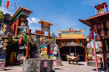 "Si Hai Long Wang" temple (Four Dragon King) is a famous chinese temple at Batu Pahat, many prayers come for good fortune and ask for lucky numbers as well as love luck.