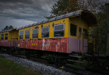 Alter Eisenbahnwaggon im Waldviertel