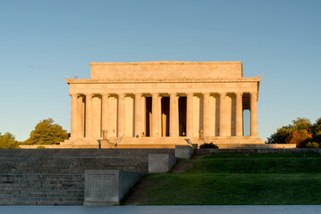 Fototapeta premium Lincoln Memorial in the National Mall in the morning, Washington DC