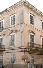 Facade of an building in a state of ruin