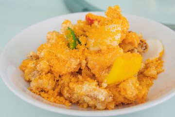 Thai cuisine, Stir fried squid with salted egg