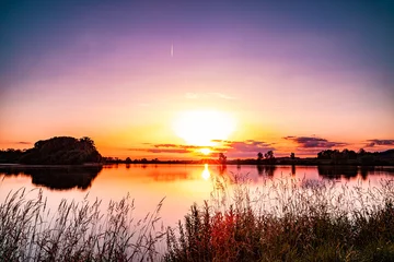 Traumhafter Sonnenuntergang an der Donau Deutschland © Baber
