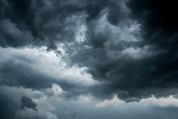 Obraz premium dark storm clouds with background,Dark clouds before a thunder-storm.