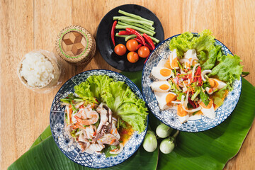 Grilled  chicken, papaya salad and vegetables 