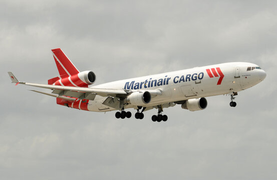 Marinair heavy cargo jet landing in Miami MD-11 August 3 2018