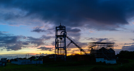 夕焼けの炭鉱風景「三池炭鉱　宮原抗」
Coal mine scenery at sunset ``Miike coal...