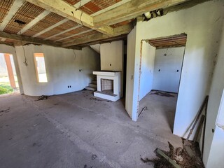 casa construção antiga inacabada
