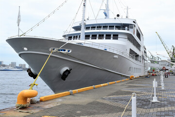 神戸港のクルーズ船