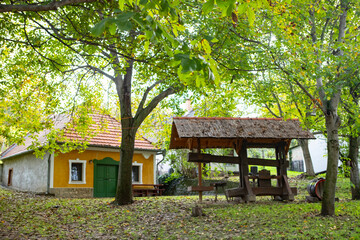BAKONYGYIRÓT IN HUNGARY. WINE CELLAR. LOCAL RUSTIC ARCHITECTURE - 535308836