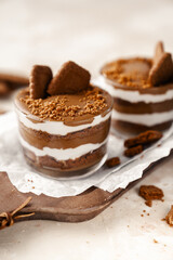 cold cheesecake biscuit lotus mascarpone dessert sweet layers cake in glass