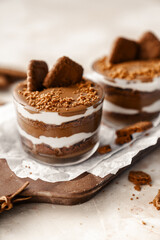 cold cheesecake biscuit lotus mascarpone dessert sweet layers cake in glass
