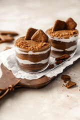 cold cheesecake biscuit lotus mascarpone dessert sweet layers cake in glass