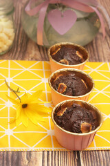 Muffins mit Schokolade